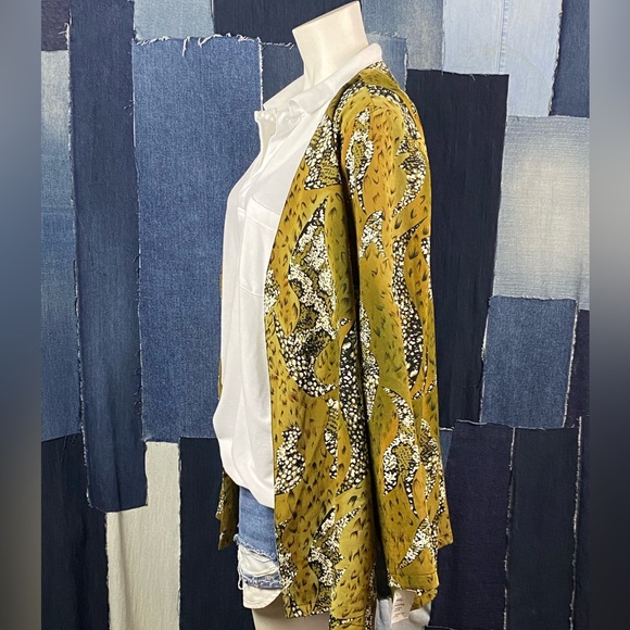 Lightweight Animal Print Blazer Like W/Shoulder Pads Sz 16. (SzXL) - Picture 6 of 8